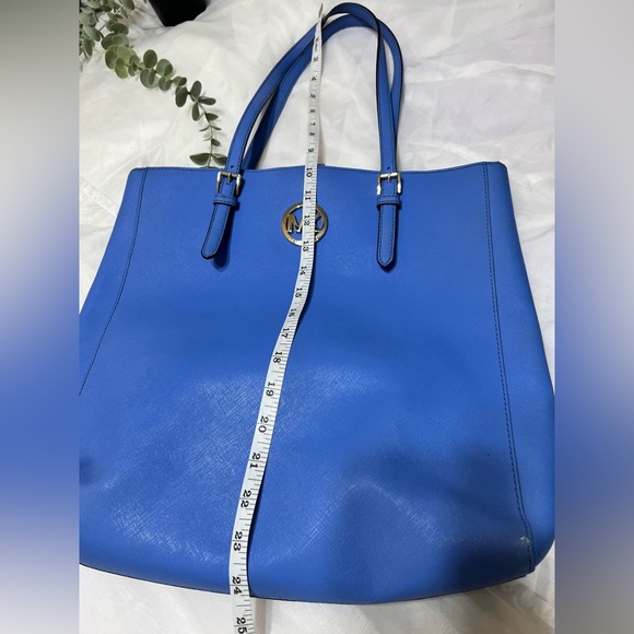 Michael Kors Saffiano Blue Jet Set Large Travel Tote - Picture 11 of 12